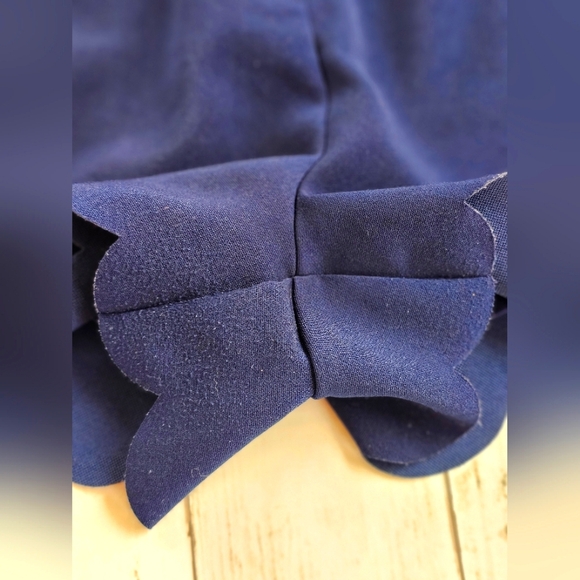 Fransesca's Annabella Scalloped Navy Blue Shorts Pockets Stretchy Summer Size S - Picture 5 of 6